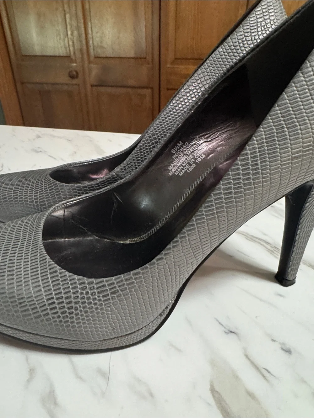 Nine West Silver-Gray Textured Pointed-Toe Pumps